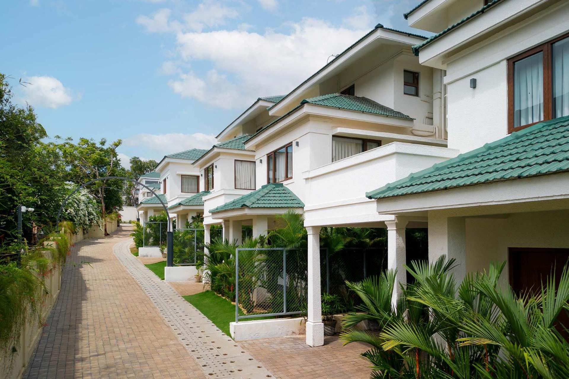 Stayvista At Sapphire Waves With Indoor-Outdoor Games Siolim Exterior photo